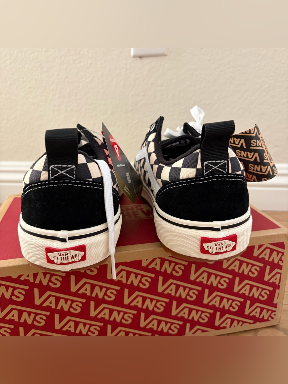 Vans Old Skool MTE-1 checkered black and white US women 10.5 men 9 - Picture 2 of 6